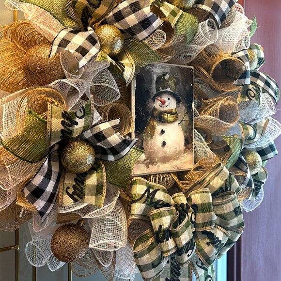 Vintage Snowman Deco Mesh Christmas Wreath - 24" - Picture 4 of 4